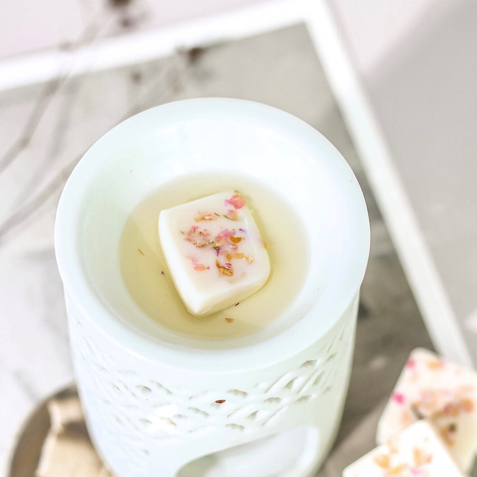 wax melt melting in wax burner